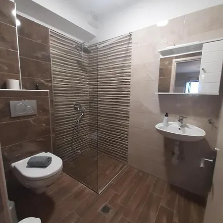 Apartman Nefelis *