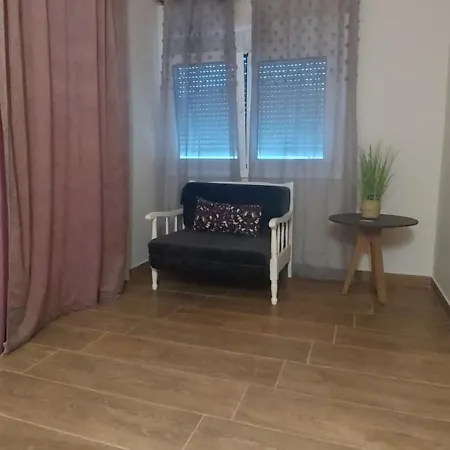 Apartman Nefelis Néi Póri