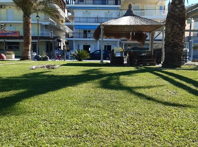 Nefelis Néoi Póroi